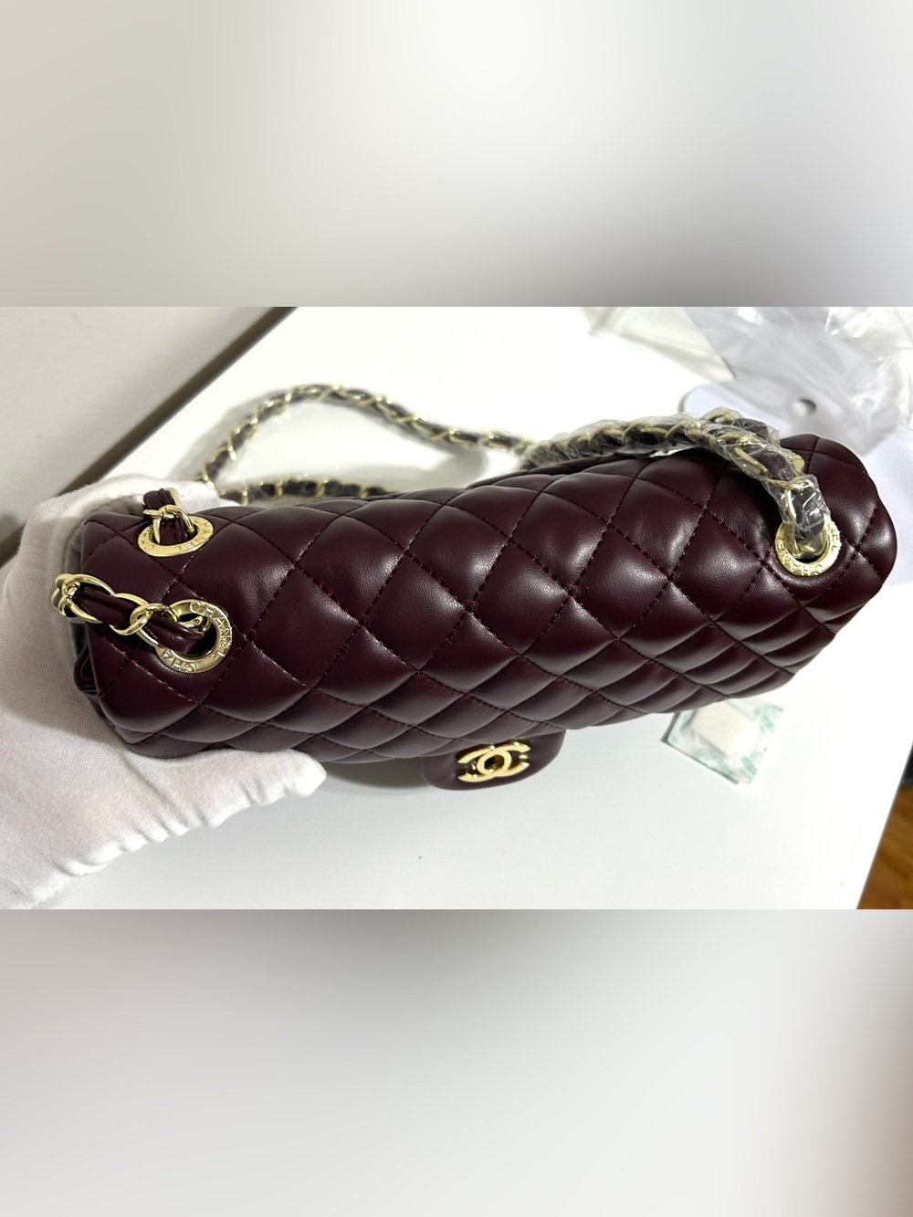 Quilted Medium Size Shoulder Bag - Picture 13 of 16